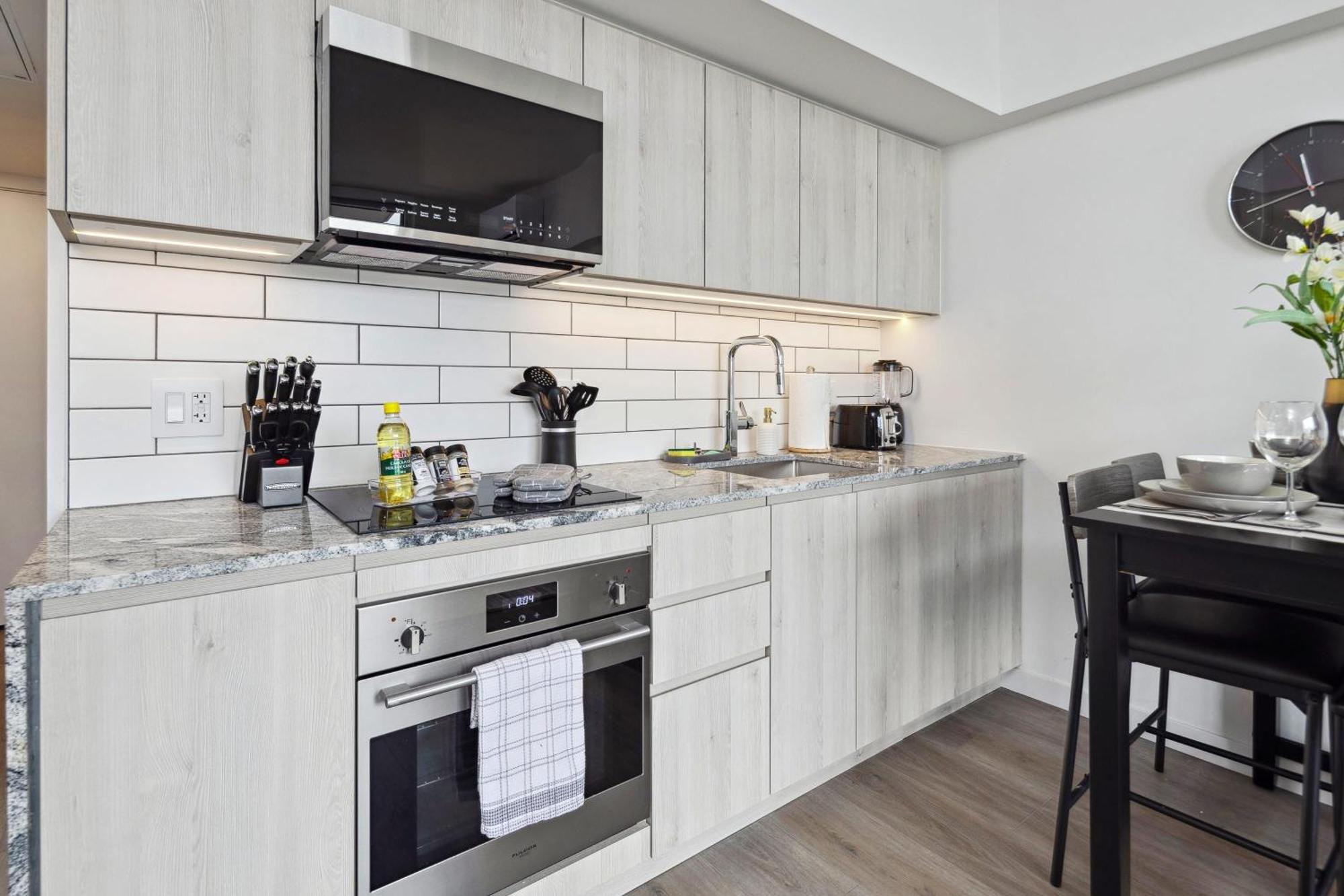 Brand New City Apt In Downtown Vancouver Exterior foto